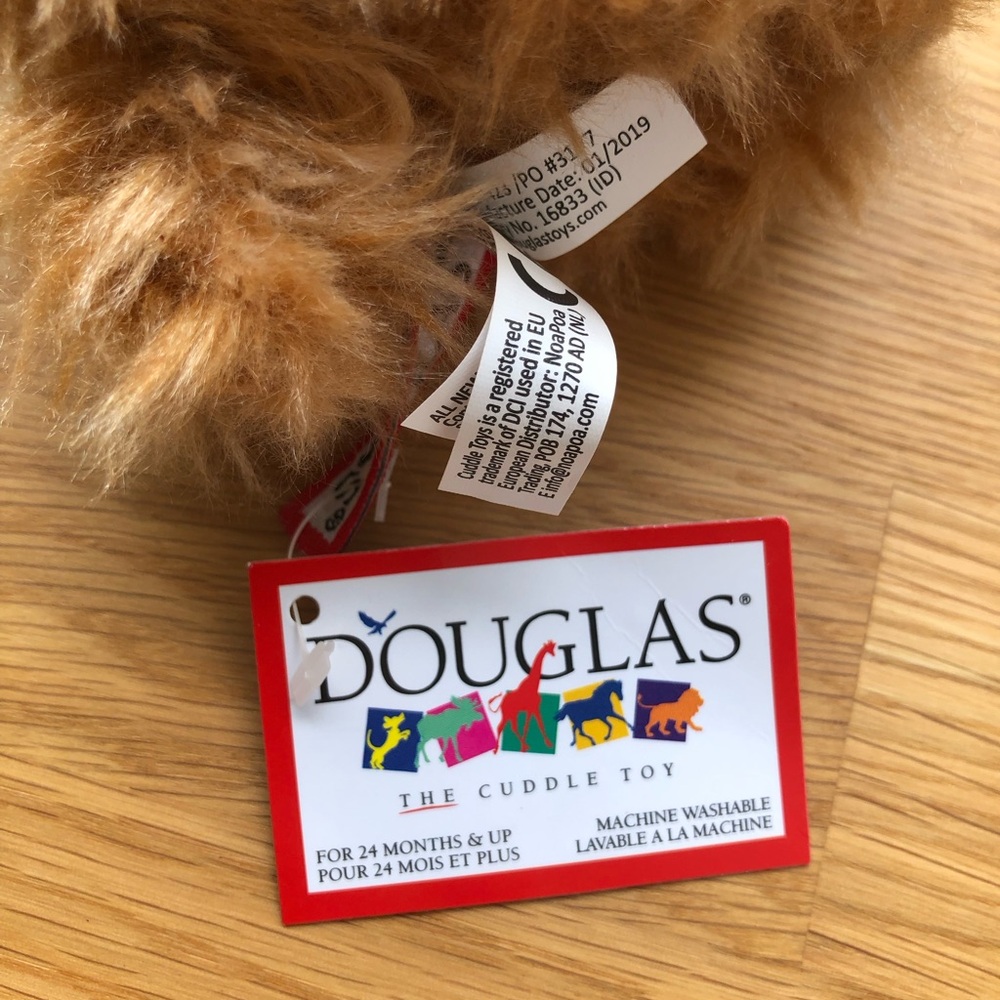 ADORABLE Douglas Cuddle Toys Lil Handful Baby LLama Plushie - Picture 5 of 5